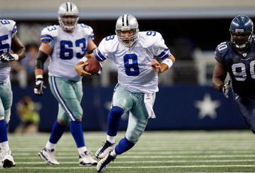 ARLINGTON, TX - NOVEMBER 01:  Quarterback Tony Romo #9 of the Dallas Cowboys at Cowboys Stadium on November 1, 2009 in Arlington, Texas.  (Photo by Ronald Martinez/Getty Images)