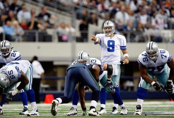 ARLINGTON, TX - NOVEMBER 01:  Quarterback Tony Romo #9 of the Dallas Cowboys at Cowboys Stadium on November 1, 2009 in Arlington, Texas.  (Photo by Ronald Martinez/Getty Images)