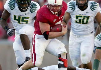 PALO ALTO, CA - NOVEMBER 07:  Toby Gerhart #7 of the Stanford Cardinal runs with the ball during their game against the Oregon Ducks at Stanford Stadium on November 7, 2009 in Palo Alto, California.  (Photo by Ezra Shaw/Getty Images)