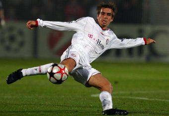 BORDEAUX, FRANCE - OCTOBER 21:  Philipp Lahm of FC Bayern Muenchen in action during the UEFA Champions League Group A match between Bordeaux and FC Bayern Muenchen at the Stade Chaban-Delmas on October 21, 2009 in Bordeaux, France.  (Photo by Clive Rose/Getty Images)