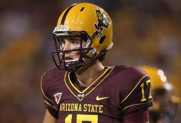 TEMPE, AZ - NOVEMBER 07:  Quarterback Brock Osweiler #17 of the Arizona State Sun Devils walks off the field after a turnover against the USC Trojans during the college football game at Sun Devil Stadium on November 7, 2009 in Tempe, Arizona.  The Trojans defeated the Devils 14-9. (Photo by Christian Petersen/Getty Images)