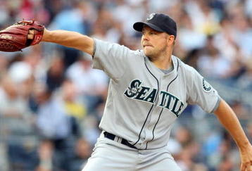 NEW YORK - JULY 01:  Jarrod Washburn #56 of the Seattle Mariners pitches against the New York Yankees on July 1, 2009 at Yankee Stadium in the Bronx borough of New York City.  (Photo by Jim McIsaac/Getty Images)