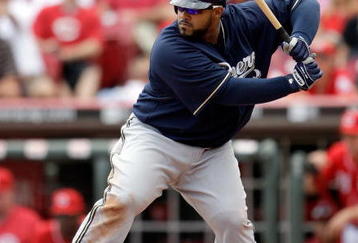 CINCINNATI - JULY 19:  Prince Fielder #28 of the Milwaukee Brewers is pictured at bat during the game against the Cincinnati Reds at Great American Ball Park on July 19, 2009 in Cincinnati, Ohio.  (Photo by Andy Lyons/Getty Images)
