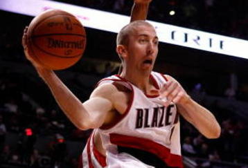 PORTLAND, OR - OCTOBER 27:  Steve Blake #2 of the Portland Trail Blazers drives against the Houston Rockets during the season opener on October 27, 2009 at the Rose Garden in Portland, Oregon. NOTE TO USER: User expressly acknowledges and agrees that, by downloading and or using this Photograph, user is consenting to the terms and conditions of the Getty Images License Agreement.  (Photo by Jonathan Ferrey/Getty Images)