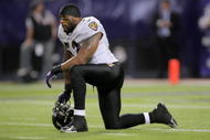 MINNEAPOLIS - OCTOBER 18:  Linebacker Ray Lewis #52 of the Baltimore Ravens looks on during the two minute warning against the Minnesota Vikings during NFL action at Hubert H. Humphrey Metrodome on October 18, 2009 in Minneapolis, Minnesota. The Vikings defeated the Ravens 33-31.  (Photo by Doug Pensinger/Getty Images)