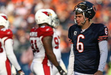 CHICAGO - NOVEMBER 08: Jay Cutler #6 of the Chicago Bears waits for the play call during a game against the Arizona Cardinals at Soldier Field on November 8, 2009 in Chicago, Illinois. The Cardinals defeated the Bears 41-21. (Photo by Jonathan Daniel/Getty Images)