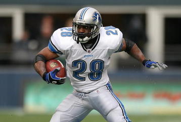 SEATTLE - NOVEMBER 08:  Running back Maurice Morris #28 of the Detroit Lions rushes against the Seattle Seahawks on November 8, 2009 at Qwest Field in Seattle, Washington. The Seahawks defeated the Lions 32-20. (Photo by Otto Greule Jr/Getty Images)