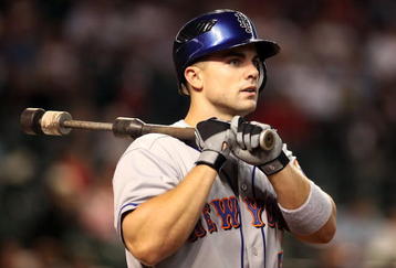 PHOENIX - AUGUST 10:  David Wright #5 of the New York Mets warms up on deck during the major league baseball game against the Arizona Diamondbacks at Chase Field on August 10, 2009 in Phoenix, Arizona.  (Photo by Christian Petersen/Getty Images)