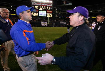 SAN DIEGO, CA - DECEMBER 23:  Head Coach Chris Petersen of the Boise State Broncos meets Heads Coach Gary Patterson of TCU Horned Frogs after the Horned Frogs 17-16 win over the Broncos during the San Diego County Credit Union Poinsettia Bowl at Qualcomm Stadium on December 23, 2008 in San Diego, California. (Photo by Donald Miralle/Getty Images)