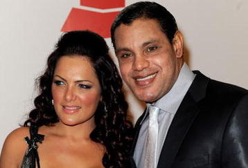 LAS VEGAS - NOVEMBER 04:  Former baseball player Sammy Sosa (R) and guest arrives at the 2009 Person Of The Year Honoring Juan Gabriel held at Mandalay Bay Resort & Casino on November 4, 2009 in Las Vegas, Nevada.  (Photo by Kevork Djansezian/Getty Images)