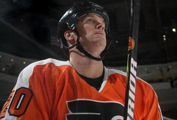 PHILADELPHIA - SEPTEMBER 29: Chris Pronger #20 of the Philadelphia Flyers prepares to leave the bench in his game against the Minnesota Wild at the Wachovia Center on September 29, 2009 in Philadelphia, Pennsylvania. (Photo by Bruce Bennett/Getty Images)