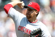 SAN FRANCISCO - AUGUST 9: Aaron Harang #39 of the Cincinnati Reds throws a pitch against the San Francisco Giants at AT&T Park on August 9, 2009 in San Francisco, California. (Photo by Jed Jacobsohn/Getty Images)