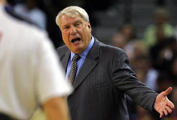 OAKLAND, CA - OCTOBER 28:  Golden State Warriors head coach Don Nelson argues with official John Goble during their game against the Houston Rockets at Oracle Arena on October 28, 2009 in Oakland, California.  (Photo by Ezra Shaw/Getty Images)
