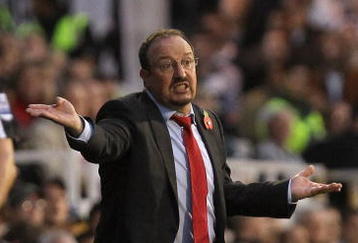 LONDON, ENGLAND - OCTOBER 31:  Rafael Benitez of Liverpool during the Barclays Premier League match between Fulham and Liverpool at Craven Cottage on October 31, 2009 in London, England.  (Photo by Clive Rose/Getty Images)