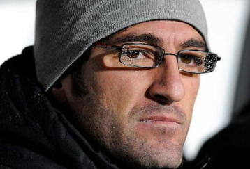 BERGAMO, ITALY - NOVEMBER 07:  Juventus FC Head Coach Ciro Ferrara during the Serie A match between Atalanta BC  and Juventus FC at Stadio Atleti Azzurri d'Italia on November 7, 2009 in Bergamo, Italy.  (Photo by Claudio Villa/Getty Images)