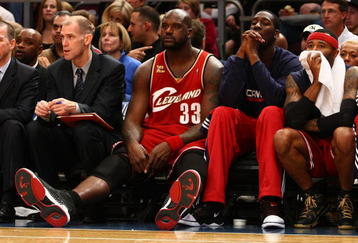 NEW YORK - NOVEMBER 06: Shaquille O'Neal #33 of the Cleveland Cavaliers watches on the bench against of the New York Knicks at Madison Square Garden November 6, 2009 in New York City. NOTE TO USER: User expressly acknowledges and agrees that, by downloading and/or using this Photograph, User is consenting to the terms and conditions of the Getty Images License Agreement.  (Photo by Chris McGrath/Getty Images)