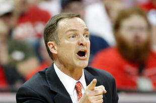 LAS VEGAS - MARCH 12:  Head coach Lon Kruger of the UNLV Rebels gestures to his players as they take on the San Diego State Aztecs during a quarterfinal game of the Conoco Mountain West Conference Basketball Championships at the Thomas & Mack Center March 12, 2009 in Las Vegas, Nevada. The Aztecs won 71-57.  (Photo by Ethan Miller/Getty Images)