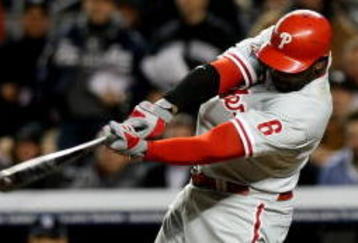 NEW YORK - NOVEMBER 04:  Ryan Howard #6 of the Philadelphia Phillies hits a 2-run home run in the top of the sixth inning against the New York Yankees in Game Six of the 2009 MLB World Series at Yankee Stadium on November 4, 2009 in the Bronx borough of New York City.  (Photo by Nick Laham/Getty Images)