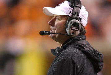 KNOXVILLE, TN - OCTOBER 31:  Head coach Steve Spurrier of the South Carolina Gamecocks watches against the Tennessee Volunteers at Neyland Stadium on October 31, 2009 in Knoxville, Tennessee.  (Photo by Streeter Lecka/Getty Images)