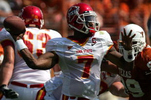 AUSTIN, TX - SEPTEMBER 23:  Quarterback Bret Meyer #7 of the Iowa State Cyclones drops back to pass against the Texas Longhorns on September 23, 2006 at Texas Memorial Stadium in Austin, Texas.  (Photo by Ronald Martinez/Getty Images)