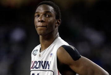 DETROIT - APRIL 04:  Hasheem Thabeet #34 of the Connecticut Huskies looks on while taking on the Michigan State Spartans during the National Semifinal game of the NCAA Division I Men's Basketball Championship at Ford Field on April 4, 2009 in Detroit, Michigan.  (Photo by Andy Lyons/Getty Images)