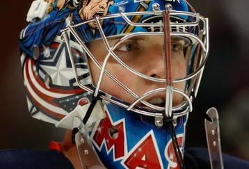 ANAHEIM, CA - OCTOBER 24:  Steve Mason #1 of the Columbus Blue Jackets looks on against the Anaheim Ducks at the Honda Center on October 24, 2009 in Anaheim, California.  (Photo by Jeff Gross/Getty Images)