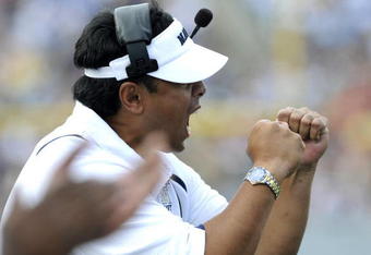 ANNAPOLIS, MD - SEPTEMBER 20: Coach Ken Niumataldo of the Navy Midshipmen directs play against the Rutgers Scarlet Knights at Jack Stephens Field at Navy-Marine Corps Memorial Stadium on September 20, 2008 in Annapolis, Maryland.  (Photo by Al Messerschmidt/Getty Images)