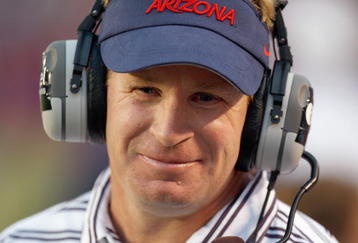 TUSCON - OCTOBER 4:  Head coach Mike Stoops of the Arizona Wildcats looks on during the game against the Washington Huskies on October 4, 2008 at Arizona Stadium in Tucson, Arizona. (Photo by: Gregory Shamus/Getty Images)