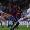 BARCELONA, SPAIN - SEPTEMBER 29: Yaya Toure (C) of Barcelona duels for the ball with Artem Milevskiy (L) and Tiberiu Ghioane of Dynamo Kiev during the Champions League group F match between Barcelona and Dynamo Kiev at the Camp Nou Stadium on September 29, 2009 in Barcelona, Spain. (Photo by Jasper Juinen/Getty Images)