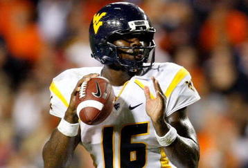 AUBURN, AL - SEPTEMBER 19:  Quarterback Jarrett Brown #16 of the West Virginia Mountaineers against the Auburn Tigers at Jordan-Hare Stadium on September 19, 2009 in Auburn, Alabama.  (Photo by Kevin C. Cox/Getty Images)