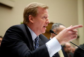 WASHINGTON - NOVEMBER 03: National Football League Commissioner Roger Goodell testifies on Capitol Hill on November 3, 2009 in Washington, DC. The hearing focused on doping in professional sports.(Photo by Brendan Hoffman/Getty Images)
