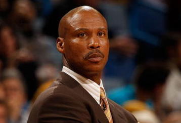 NEW ORLEANS - NOVEMBER 04:  Head coach Byron Scott of the New Orleans Hornets during the game against  the Dallas Mavericks at New Orleans Arena on November 4, 2009 in New Orleans, Louisiana.  NOTE TO USER: User expressly acknowledges and agrees that, by downloading and or using this photograph, User is consenting to the terms and conditions of the Getty Images License Agreement.  (Photo by Chris Graythen/Getty Images)