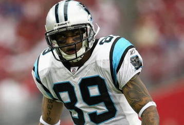 GLENDALE, AZ - NOVEMBER 01:  Wide reciever Steve Smith #89 of the Carolina Panthers during the NFL game against the Arizona Cardinals at the Universtity of Phoenix Stadium on November 1, 2009 in Glendale, Arizona. The Panthers defeated the Cardinals 34-21.  (Photo by Christian Petersen/Getty Images)