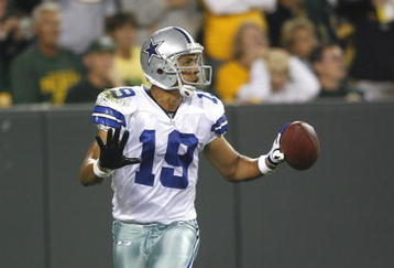 GREEN BAY - SEPTEMBER 21:  Miles Austin #19 of the Dallas Cowboys celebrates his touchdown against the Green  Bay Packers at Lambeau Field on September 21, 2008 in Green Bay, Wisconsin. The Cowboys defeated the Packers in 27- 16.  (Photo by Tom Hauck/Getty Images)
