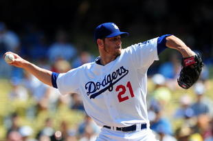 LOS ANGELES, CA - SEPTEMBER 19: Jon Garland #21  of the Los Angeles Dodgers pitches against the San Francisco Giants at Dodger stadium on September 19, 2009 in Los Angeles, California.  (Photo by Jacob de Golish/Getty Images)