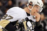 LOS ANGELES, CA - NOVEMBER 05:  Sidney Crosby #87 of the Pittsburgh Penguins in the game against the Los Angeles Kings at the Staples Center on November 5, 2009 in Los Angeles, California.  (Photo by Harry How/Getty Images)