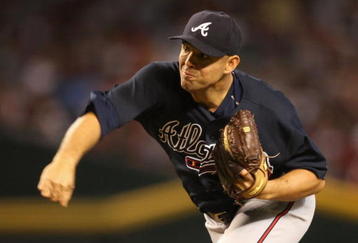 PHOENIX - MAY 30:  Starting pitcher Javier Vazquez #33 of the Atlanta Braves pitches against the Arizona Diamondbacks during the major league baseball game at Chase Field on May 30, 2009 in Phoenix, Arizona. The Diamondbacks defeated the Braves 3-2.  (Photo by Christian Petersen/Getty Images)