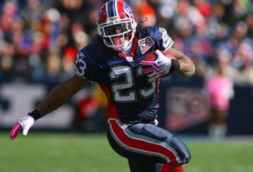 ORCHARD PARK, NY - OCTOBER 11: Marshawn Lynch #23 of the Buffalo Bills runs with the ball against the Cleveland Browns at Ralph Wilson Stadium on October 11, 2009 in Orchard Park, New York. The Browns defeated the Bills 6-3. (Photo by Rick Stewart/Getty Images)