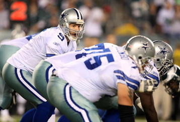 PHILADELPHIA - NOVEMBER 08:  Quarterback Tony Romo #9 of the Dallas Cowboys stands under center against the Philadelphia Eagles at Lincoln Financial Field on November 8, 2009 in Philadelphia, Pennsylvania. The Cowboys won 20-16.  (Photo by Al Bello/Getty Images)