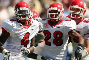 PASADENA, CA - SEPTEMBER 27:  Damion Owens #4, A.J. Jefferson #28 and Ben Jacobs #54 of the Frenso State Bulldogs celebrates a defensive play against the UCLA Bruins during the game on September 27, 2008 at the Rose Bowl in Pasadena, California.  (Photo by Stephen Dunn/Getty Images)