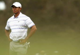 MELBOURNE, AUSTRALIA - NOVEMBER 14:  Tiger Woods of the USA prepares to play an approach shot on the 3rd hole during round three of the 2009 Australian Masters at Kingston Heath Golf Club on November 14, 2009 in Melbourne, Australia.  (Photo by Quinn Rooney/Getty Images)