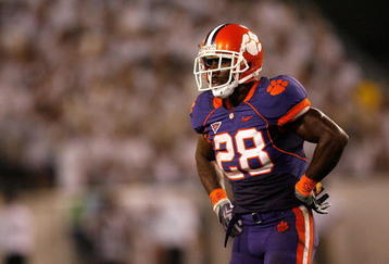 ATLANTA - SEPTEMBER 10:  C.J. Spiller #28 of the Clemson Tigers against the Georgia Tech Yellow Jackets at Bobby Dodd Stadium on September 10, 2009 in Atlanta, Georgia.  (Photo by Kevin C. Cox/Getty Images)