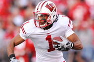 COLUMBUS, OH - OCTOBER 10:  Wide receiver Nick Toon #1 of the Wisconsin Badgers runs with the ball against the Ohio State Buckeyes at Ohio Stadium on October 10, 2009 in Columbus, Ohio.  (Photo by Jamie Sabau/Getty Images)