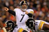 DENVER - NOVEMBER 09:  Quarterback Ben Roethlisberger #7 of the Pittsburgh Steelers directs the offense against the Denver Broncos during NFL action at Invesco Field at Mile High on November 9, 2009 in Denver, Colorado. The Steelers defeated the Broncos 28-10.  (Photo by Doug Pensinger/Getty Images)