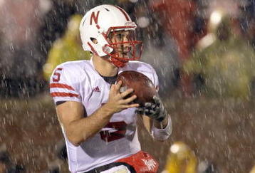 COLUMBIA, MO - OCTOBER 08:  Quarterback Zac Lee #5 of the Nebraska Cornhuskers drops back to pass the ball during the game against the Missouri Tigers on October 8, 2009 at Faurot Field/Memorial Stadium in Columbia, Missouri. (Photo by Jamie Squire/Getty Images)