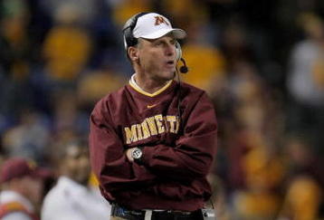 MINNEAPOLIS, MN - NOVEMBER 03:  Head coach Tim Brewster of the Minnesota Golden Gophers directs his team against the Illinois Fighting Illini at the Hubert H. Humphrey Metrodome on November 3, 2007 in Minneapolis, Minnesota. (Photo by Doug Pensinger/Getty Images)
