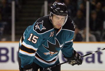 SAN JOSE, CA - OCTOBER 30:  Dany Heatley #15 of the San Jose Sharks in action during their game against the Colorado Avalanche at the HP Pavilion on October 30, 2009 in San Jose, California.  (Photo by Ezra Shaw/Getty Images)