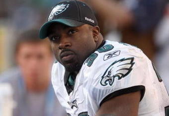 SAN DIEGO, CA - NOVEMBER 15:  Runningback Brian Westbrook #36 of the Philadelphia Eagles looks onto the field from the sideline near the end of the 4th quarter during the game against the San Diego Chargers on November 15, 2009 at Qualcomm Stadium in San Diego, California. Chargers won 31-23.  (Photo by Donald Miralle/Getty Images)