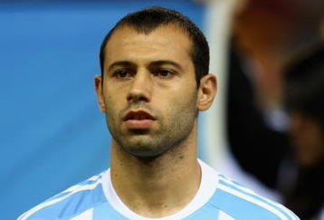 MADRID, SPAIN - NOVEMBER 14:  Javier Mascherano of Argentina during the friendly International football match Spain against Argentina at the Vicente Calderon stadium in Madrid, on November 14, 2009 in Madrid, Spain.  (Photo by Clive Brunskill/Getty Images)