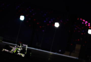 ABU DHABI, UNITED ARAB EMIRATES - NOVEMBER 01:  Jenson Button of Great Britain and Brawn GP drives during the Abu Dhabi Formula One Grand Prix at the Yas Marina Circuit on November 1, 2009 in Abu Dhabi, United Arab Emirates.  (Photo by Mark Thompson/Getty Images)